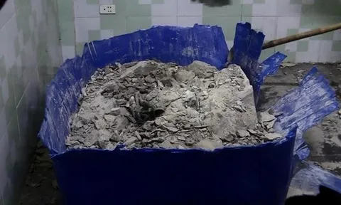 Người mẹ đau đớn sau khi con trai bị chôn trong bê tông: Hé lộ cuộc điện thoại rợn người