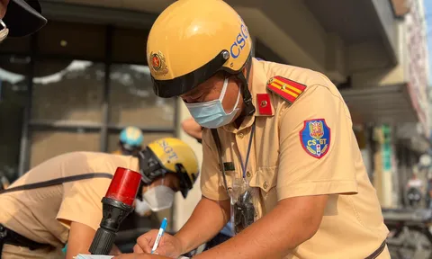 Từ nay, mượn xe máy người khác sẽ bị CSGT phạt tới 8 triệu nếu không làm ngay việc này, hết sức chú ý