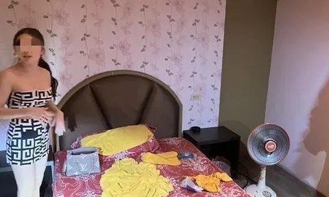 Ập vào 'thiên đường sung sướng' bắt quả tang nhiều nữ nhân viên mặc mát mẻ phục vụ quý ông