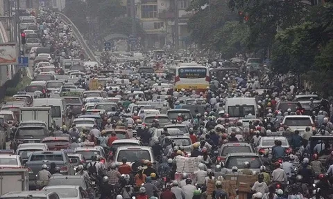 Từ 2026, xe ô tô sản xuất trước 2017 bị cấm lưu hành ở Hà Nội và Tp.HCM, có đúng không?