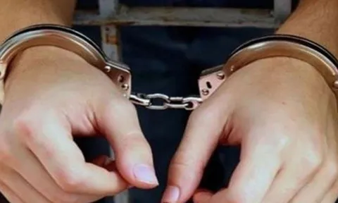 Bé trai 5 tuổi bị bố dùng gối đè lên mặt tử vong sau mâu thuẫn hôn nhân, mẹ gào khóc trong tuyệt vọng