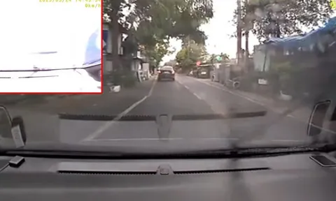 Clip: Hãi hùng khoảng khắc sét đánh trúng ô tô đang đi trên đường, tài xế bình an vô sự nhờ điều này