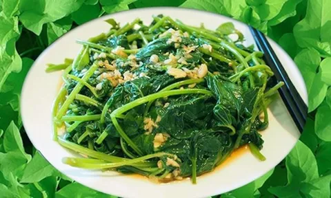 Loại rau trước thường cho lợn ăn nay thành món ăn đồng quê tốt như thần dược, kẻ thù của ung thư