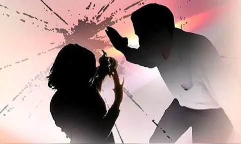 Cô gái bị bạn trai nhốt trong nhà kho ép quan hệ, hành hung suốt 14 ngày rồi bị chôn sống