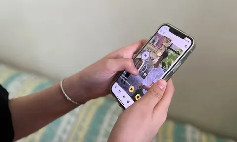 Nam thanh niên bị lừa hơn 460 triệu đồng sau khi hẹn gặp gái xinh: Sốc vì những đoạn video đe dọa