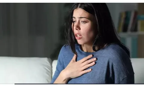 Cô gái 26 tuổi không hút thuốc sốc nặng phát hiện ung thư phổi: Cảnh báo 6 nguyên nhân thường gặp, nhiều người bất lực sống chung