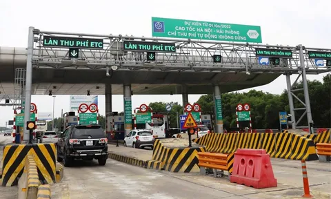 Từ 1/10: Hàng nghìn tài xế, chủ xe lái xe ô tô không thể lưu thông qua trạm thu phí nếu chưa làm điều này