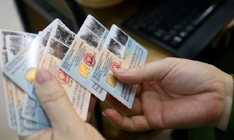 Từ 1/9 đến cuối năm, người dân bị phạt 5 triệu đồng nếu không đổi CCCD sang Căn cước mẫu mới phải không?