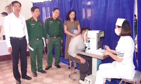 Bộ Quốc phòng không gọi nhập ngũ công dân bị cận thị trên 1,5 diop, viễn thị