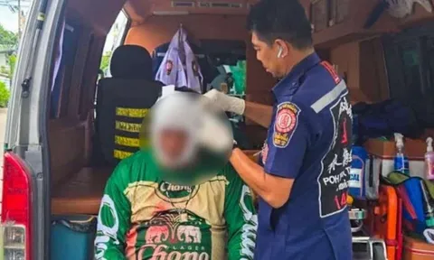 Phát hiện vợ của bạn trên giường với một gã trai khi tới nhà chơi, người đàn ông đuổi đánh vì bức xúc thay hay là ghen cho chính mình?