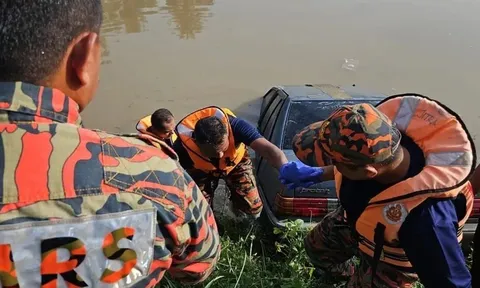 Malaysia: Gia đình 6 người mất tích, đau lòng vị trí thi thể tìm thấy bên trong chiếc ô tô chìm dưới sông