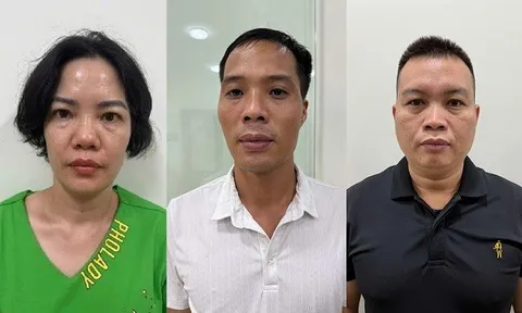 Nhóm "cò mồi" tại cổng Bệnh viện Phụ sản Trung ương và sự lươn lẹo móc túi người bệnh