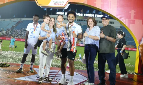 Tiền đạo Nguyễn Xuân Son bất ngờ chia tay CLB Thép Xanh Nam Định vì lý do này