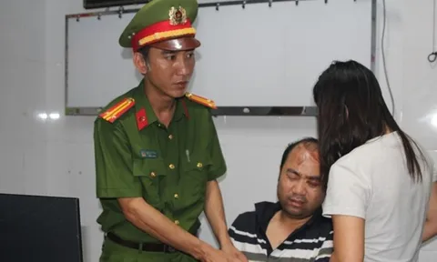 Công an thông tin chính thức: Tài xế vụ ôtô rơi xuống sông ở Nghệ An làm 3 người chết vẫn còn sống, người này bị tạm giữ