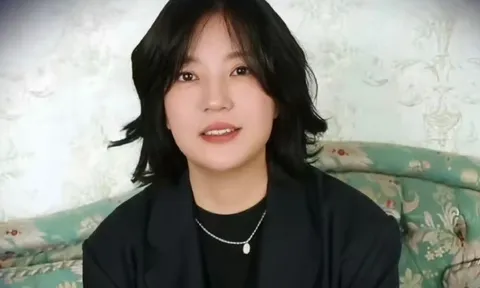 Khó khăn tài chính đang "bủa vây" Én nhỏ Triệu Vy như thế nào?