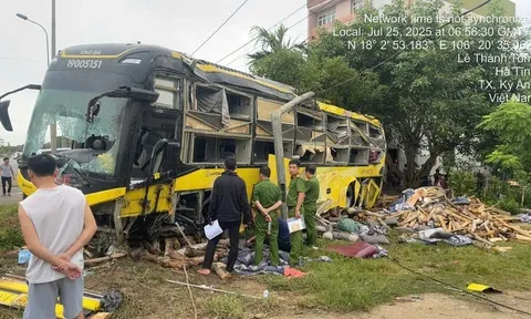 Lời khai của tài xế lái xe khách bị lật làm 9 người tử vong: Hé lộ nguyên nhân gây tai nạn kinh hoàng