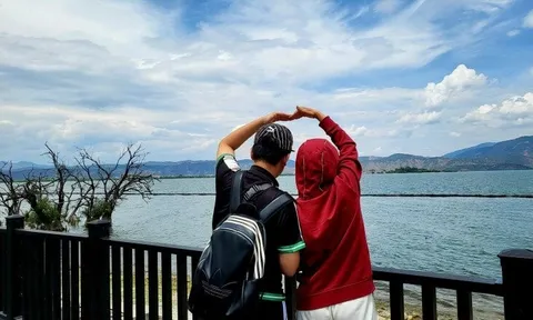 Sao Việt quy y: Tuấn Hưng mong mẹ bình an giữa bạo bệnh, Công Vinh nương nhờ cửa Phật ngay trong đám cưới với Thủy Tiên