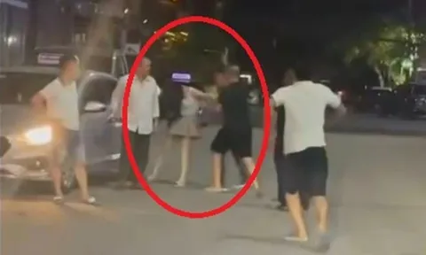 Công an tạm giữ 6 người liên quan vụ 3 cô gái bị hành hung trước quán karaoke ở Quảng Ninh