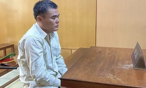Bùng nổ cuộc tranh cãi về việc không vệ sinh vật dụng lấy cơm, gã tù nhân được ví "đại bàng buồng giam" lĩnh án tử