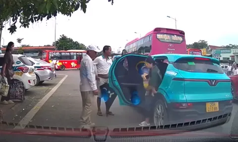 Nam tài xế vụ nhóm người chặn taxi đuổi khách tiết lộ chi tiết sự tình xảy ra vụ việc