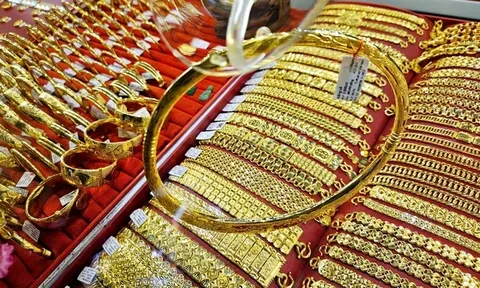 Giá vàng ngày 8/8/2025: Rung lắc dữ dội, vàng miếng cao nhất từ trước đến nay, đắt hơn thế giới 16 triệu