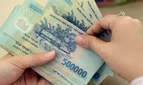 Chính phủ quyết định từ 15/8/2025 không hỗ trợ 5,000,000 đồng/tháng cho toàn thể cán bộ công chức viên chức tại Nghị định 179 sau khoảng thời gian nào?