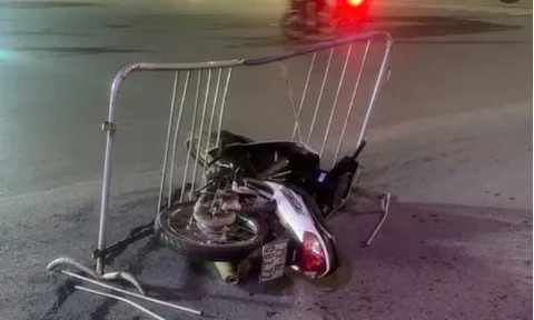 Hành vi manh động của 2 đối tượng phóng xe máy tốc độ cao vào đường cấm phục vụ tổng hợp luyện sự kiện A80