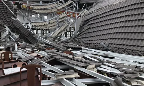 Vụ sập mái hội trường ở Hậu Giang: Khởi tố 6 bị can