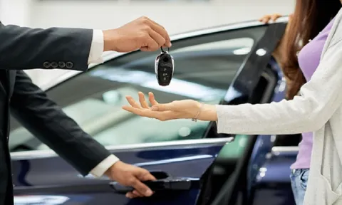 Chồng mua nhà, tặng xe cho nhân tình, vợ đòi lại bằng cách nào?