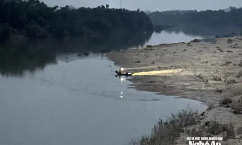 Phát hiện thi thể trôi trên sông Giăng ở Nghệ An: Hiện trường có gì?