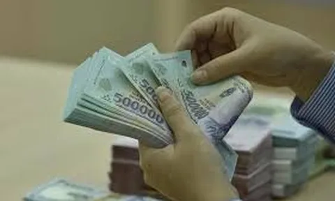Toàn bộ CBCCVC được hưởng thu nhập tăng thêm hàng tháng theo hệ số lương ngạch bậc, chức vụ bằng bao nhiêu lần quỹ lương cơ bản tại Nghị quyết 46?