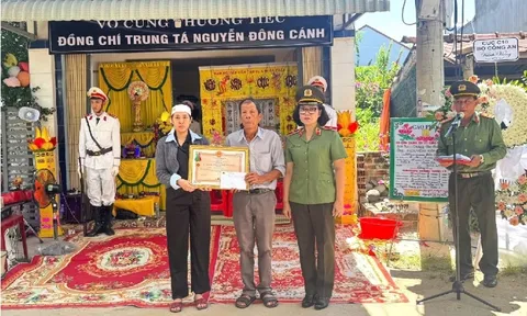 Truy tặng Huân chương Bảo vệ Tổ quốc cho Trung tá công an hy sinh ở Đắk Lắk