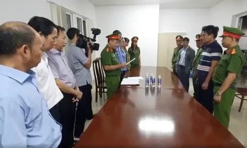 Khởi tố, bắt tạm giam 2 bác sĩ của Bệnh viện Đa khoa vùng Tây Nguyên liên quan vụ máy hỏng vẫn kê khai tán sỏi