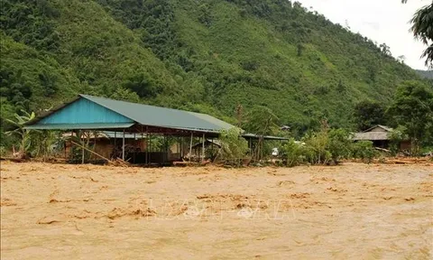 Cảnh báo mưa lớn cục bộ ở 5 tỉnh phía Bắc, đề phòng lũ quét, sạt lở đất