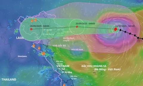 Cường độ bão số 9 Ragasa vẫn mạnh ở cấp siêu bão 15-16, hướng về Quảng Ninh - Hải Phòng, Hà Nội có thể nằm trên tâm bão đi qua