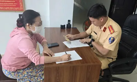 Lộ diện nữ tài xế "ngông nghênh" đi ngược chiều còn không chịu nhường đường cho xe đi đúng làn