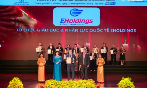 EHoldings Group được vinh danh tại Lễ công bố ‘Thương hiệu uy tín hàng đầu châu Á 2025’