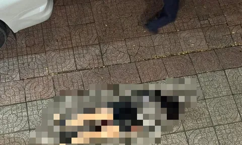 Cô gái làm ở quán bar bị đâm tử vong tại chỗ trên vỉa hè ở TPHCM: Nhân chứng kể điều bất thường về một nam thanh niên đi cùng, hé lộ nguyên nhân hãi hùng