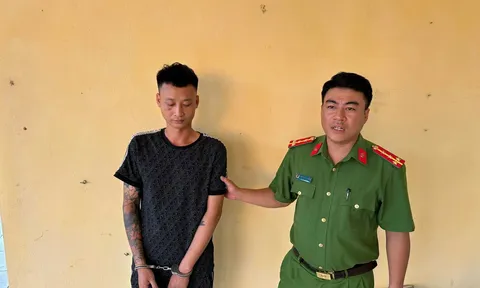 Khởi tố Đỗ Văn Vương, lộ bí mật "động trời" về chiếc điện thoại di động nhãn hiệu VIVO Y03 màu đen xanh