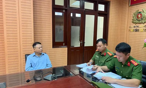 Hình ảnh mới nhất của Shark Bình tại Công an Hà Nội sau khi bị khởi tố hôm 10/10