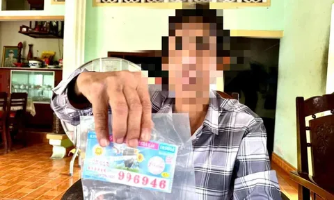 Vụ tờ vé số trúng 2 tỷ đồng bị từ chối trả thưởng: Dự kiến ngày có kết quả giám định từ công an