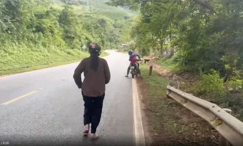 Cận cảnh khoảnh khắc người chồng quên vợ ở cây xăng, nhân viên phải phóng xe đuổi theo 8km để "trả vợ" khiến cộng đồng mạng cười nghiêng ngả