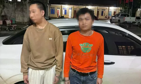 Điều chưa rõ về 2 người nước ngoài không giấy tờ được thuê chở ra Hà Nội với giá 7 triệu đồng