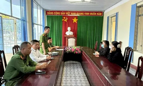 "Nghe hóng" chuyện bắt cóc ở chợ, 2 người phụ nữ bị công an xử lý vì làm điều này