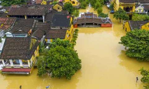 Lũ ở Đã Nắng đã vượt đỉnh lịch sử