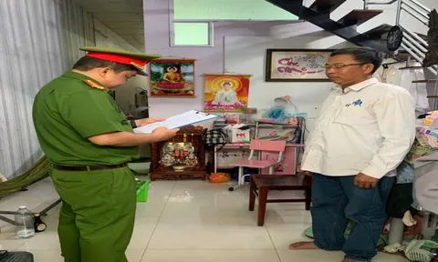 Khởi tố Phạm Văn Liệt