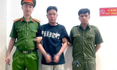 Bắt Trương Quốc Lâm vừa được đặc xá lại giật dây chuyển, camera tiết lộ điều bất ngờ