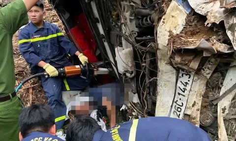 Xe tải mất phanh lao như tên bắn xuống dốc Cun: Tình hình sức khỏe 3 người trên xe