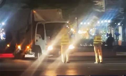 Tài xế lái ô tô lao thẳng vào cảnh sát ở Hà Nội là ai?