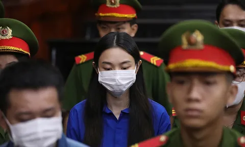 VKS đề nghị tuyên phạt hoa hậu Thùy Tiên, Hằng Du Mục và Quang Linh Vlogs mức án thế nào?